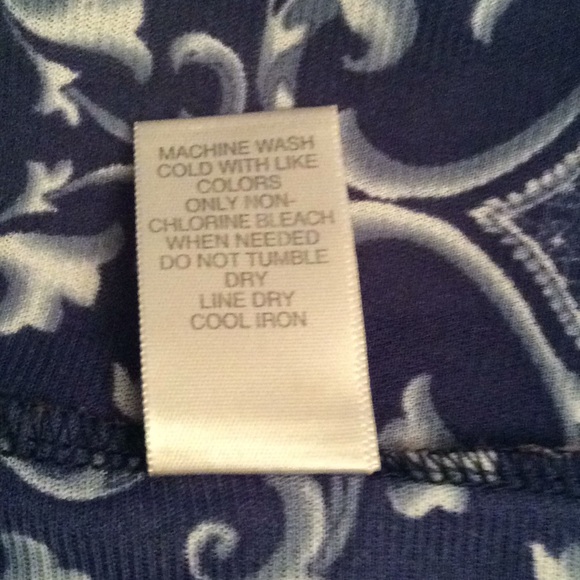 Avenue  Trendy Chic 💙empire top.  S 26 - Picture 6 of 7